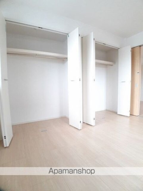 和歌山県和歌山市紀三井寺[2LDK/62.27m2]の収納