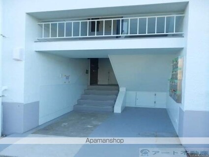 メゾン久米１号棟[3DK/48.6m2]のエントランス1