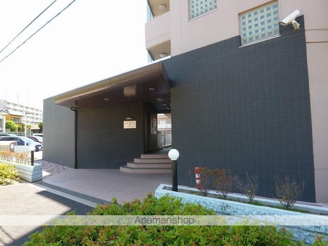 レジデンス穴川の玄関写真