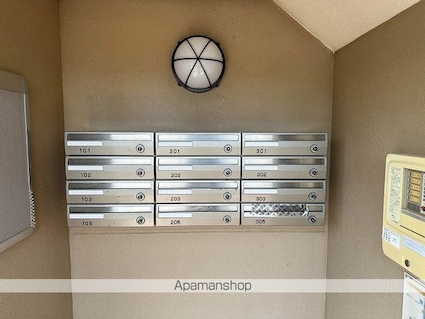 ハートフルリアン[2LDK/60m2]の共用部3