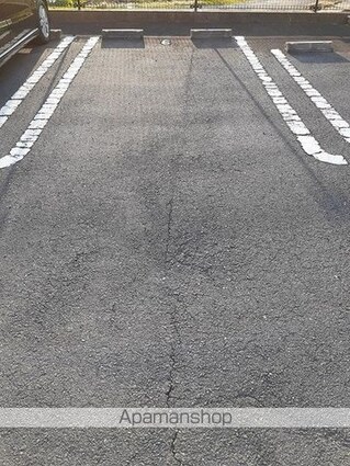 バーミィ　スクエア[2LDK/57.71m2]の駐車場