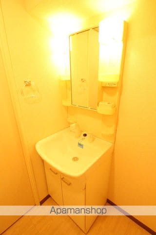 EーONEの内装写真