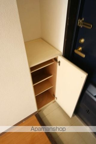 シャーツ石橋の内装写真