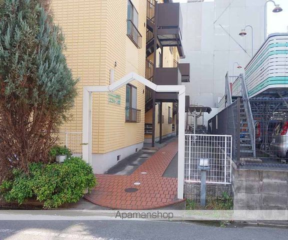 ユニティ小林の玄関写真