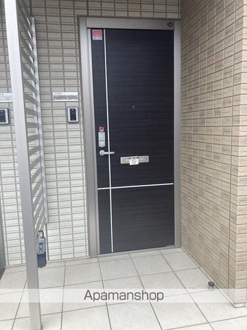 たてのきコートの玄関写真