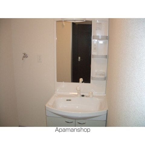 アンプルール リーブル 鉦和の内装写真