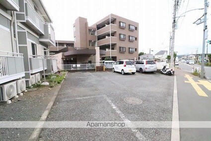 ジュネス２２[2DK/9m2]の駐車場1