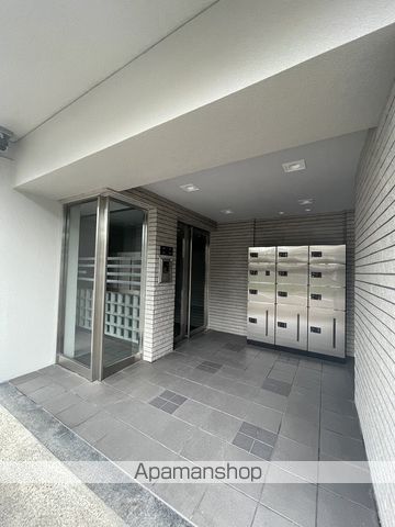ウェルフォート幸川の玄関写真