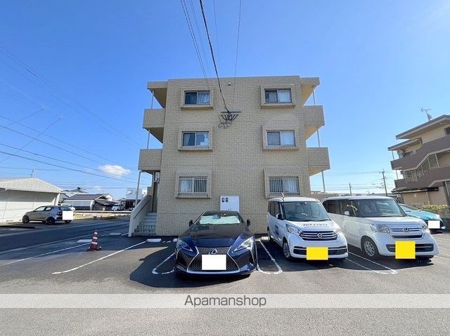 クレスト小松の外観写真