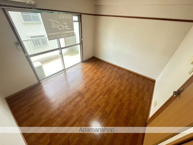 第3年見マンションの内装写真
