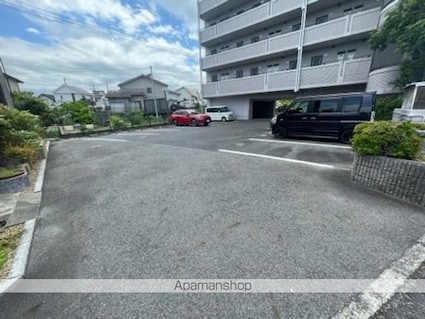 野路一番館[1K/22.4m2]の駐車場1