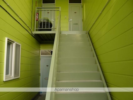 シャガール[1K/32.02m2]のエントランス2