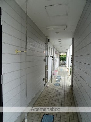 パレス緑ヶ丘[1K/20.25m2]のエントランス