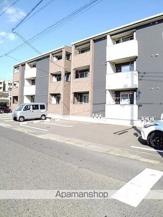パストーソ　Ⅰ[1LDK/41.27m2]の駐車場