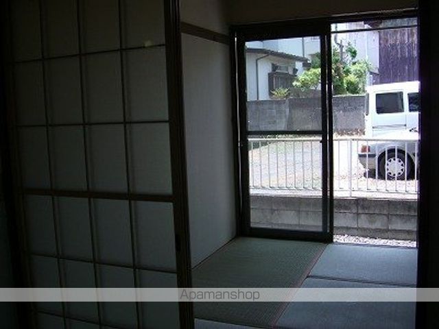 ベルゾーネ永和の内装写真