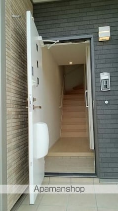 テラ　カーサ　Ａ[2LDK/53.75m2]の玄関