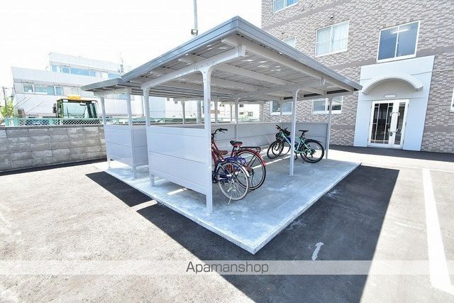 ヴィラローゼ福住の玄関写真