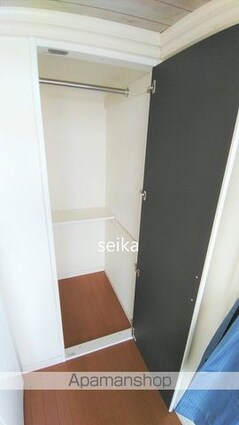 レオパレスサンクィーンハウスⅡ[1K/16.56m2]の収納2