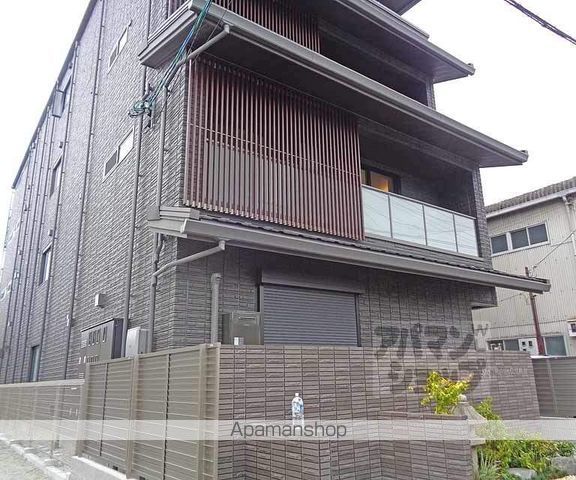 シャーメゾン伏見桃山の外観写真