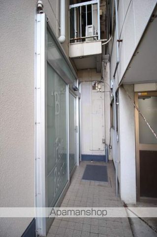 レジデンス伊島Bの玄関写真