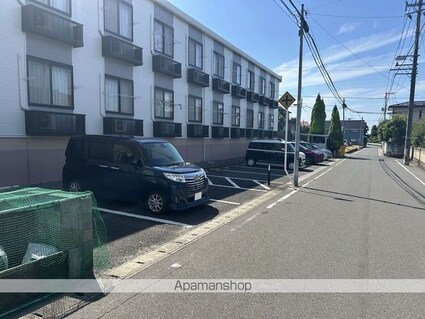 レオパレスエスペラント[1K/20.28m2]の駐車場2