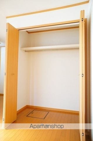 ヴィラ・エメラルドの内装写真