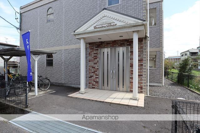 カントリーハウスの玄関写真