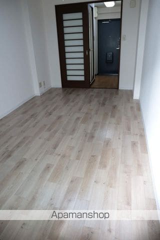 ミドゥスジ堺の内装写真
