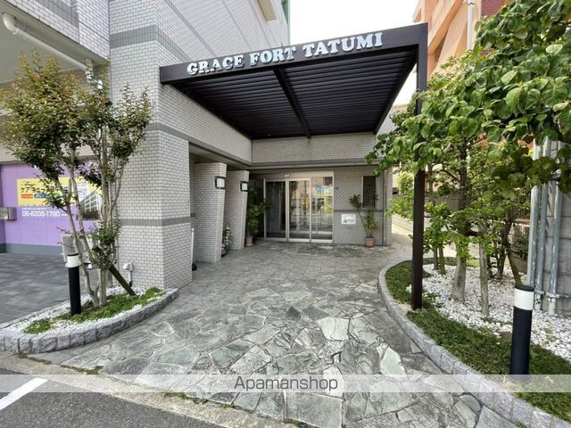 GRACE・FORT・TATUMIの玄関写真