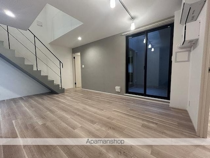ＬｉｖｅＦｌａｔ西荻窪[3LDK/68.64m2]のリビング・居間