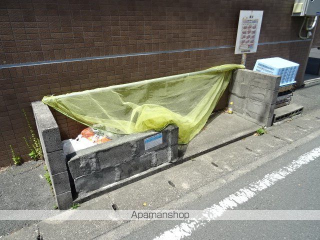 アバンダント初生の外観写真