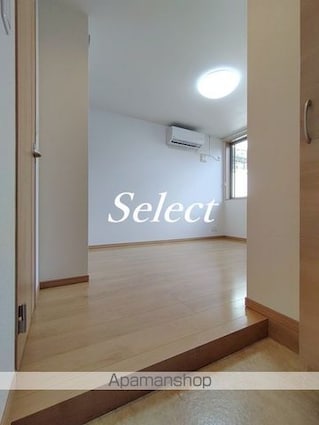 グランジュテ黄金町[1R/18.25m2]の玄関