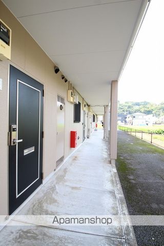 エクセレンスKの玄関写真
