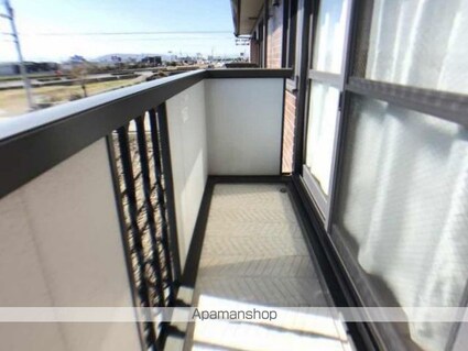 ウィルコート大松　Ａ棟[2LDK/60m2]のバルコニー