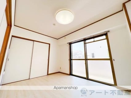 インペリアル土居田南[3LDK/67.5m2]の内装2