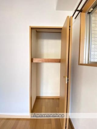 サーパスシティ栗林[2LDK/68.31m2]の収納