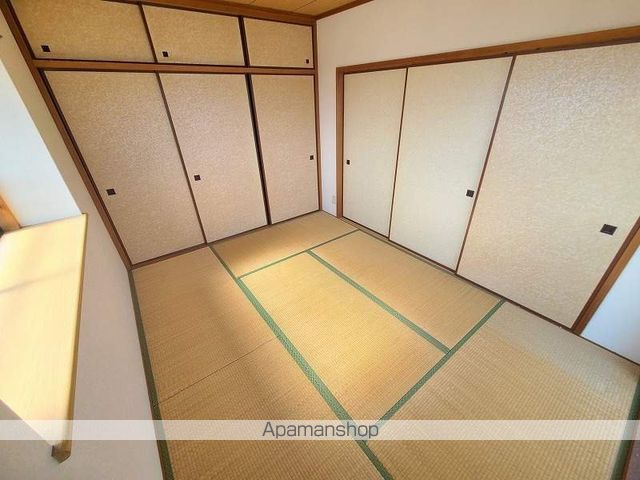 エリカの森の内装写真