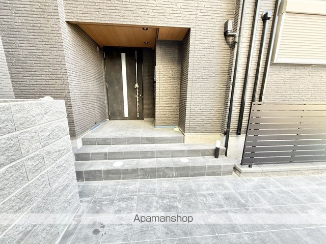 PISTA豊里の玄関写真