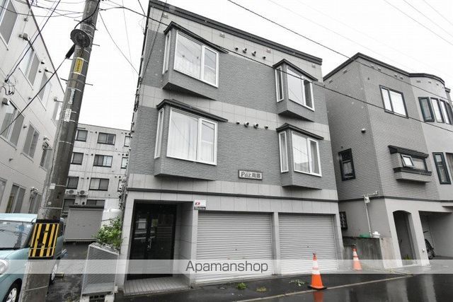 パース南郷の外観写真