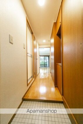 ハイツ中目黒[1R/20.98m2]の玄関