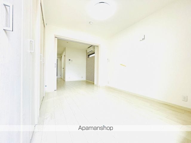 ピレーネ赤川の内装写真