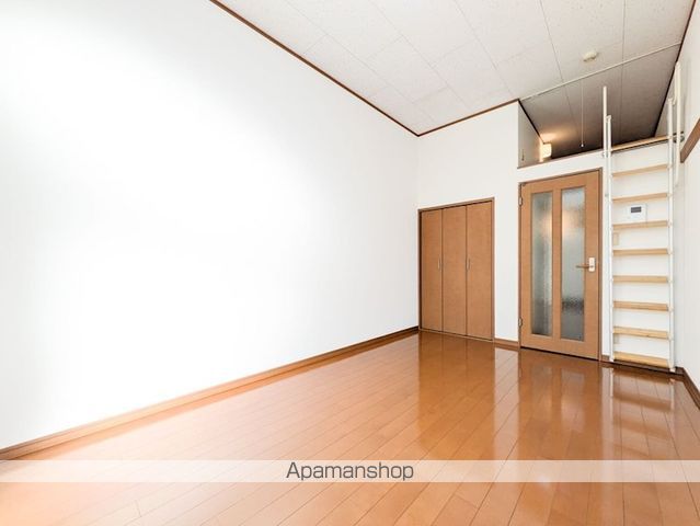 メインシティガーデン 新井壱番館の内装写真