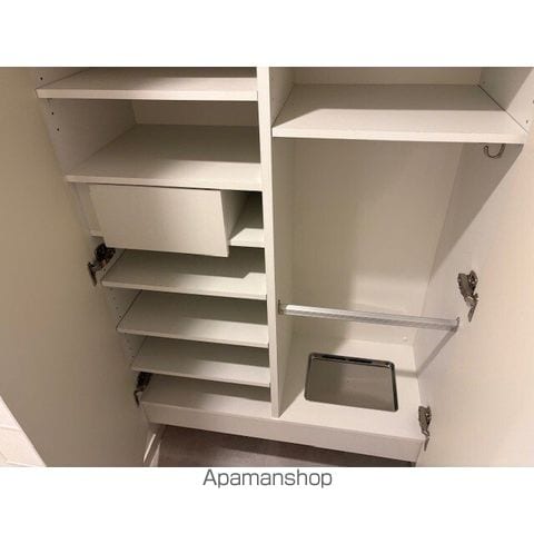 コンフォリア北堀江一丁目の内装写真
