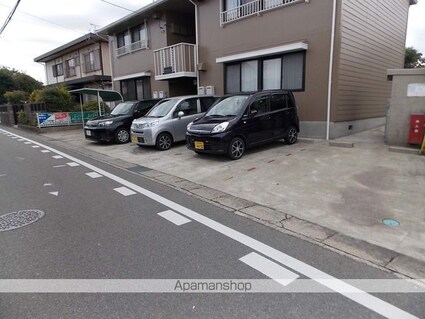 コーポラスグリーン[2LDK/49.41m2]の駐車場