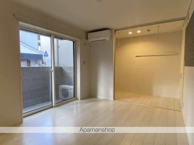 シャトル不動院前の内装写真