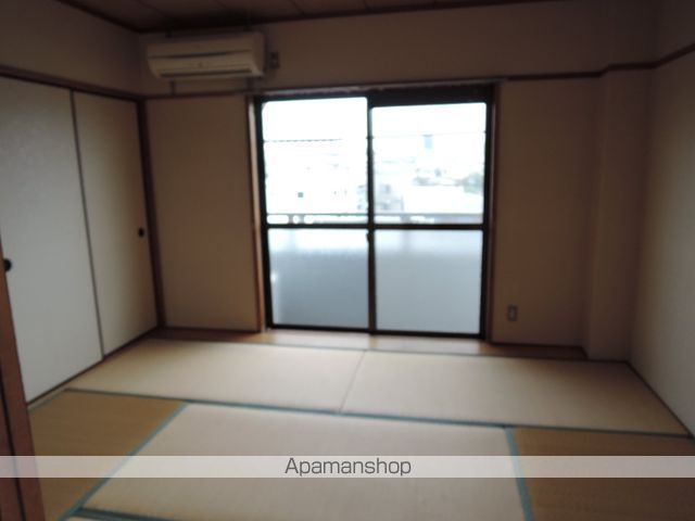 小松里マンションの内装写真
