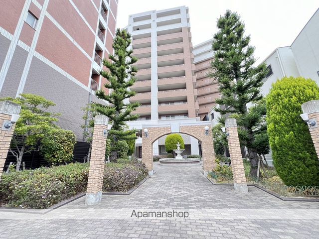 アウレリア上新庄ペアパークスの外観写真