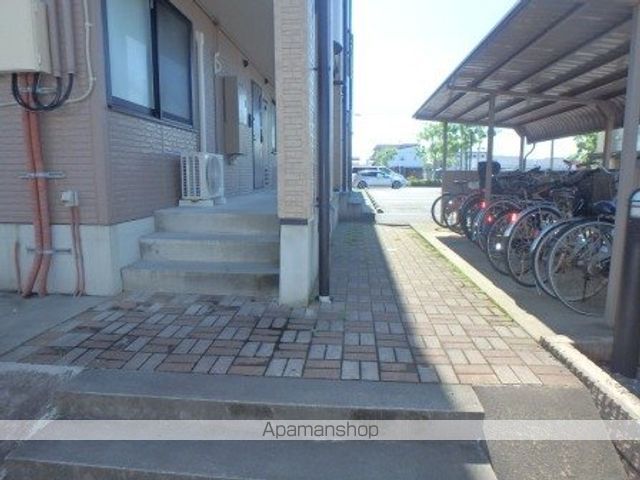 ヴィルヌーブの玄関写真