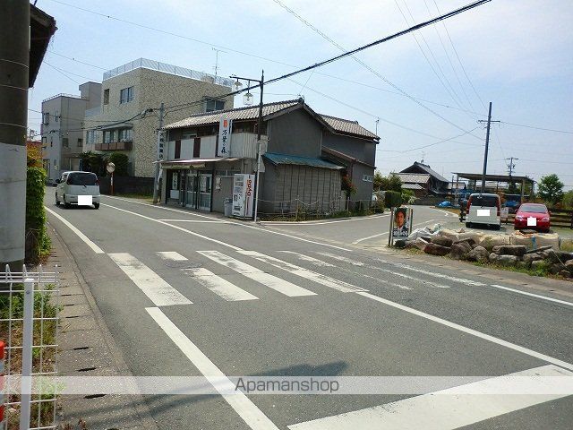 プラタナスの周辺写真