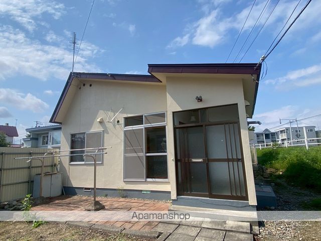 新通6丁目4番地4貸家の外観写真